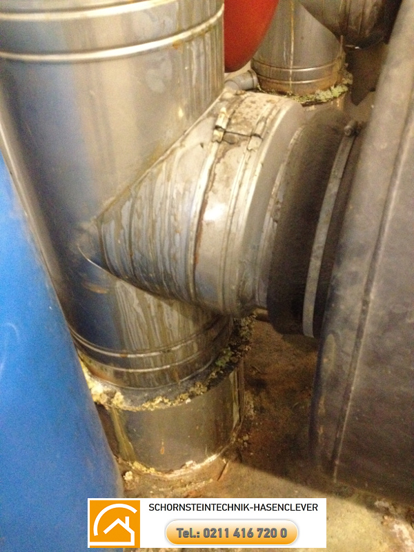 Bild Undichte Abgasleitung mit Kondensataustritt